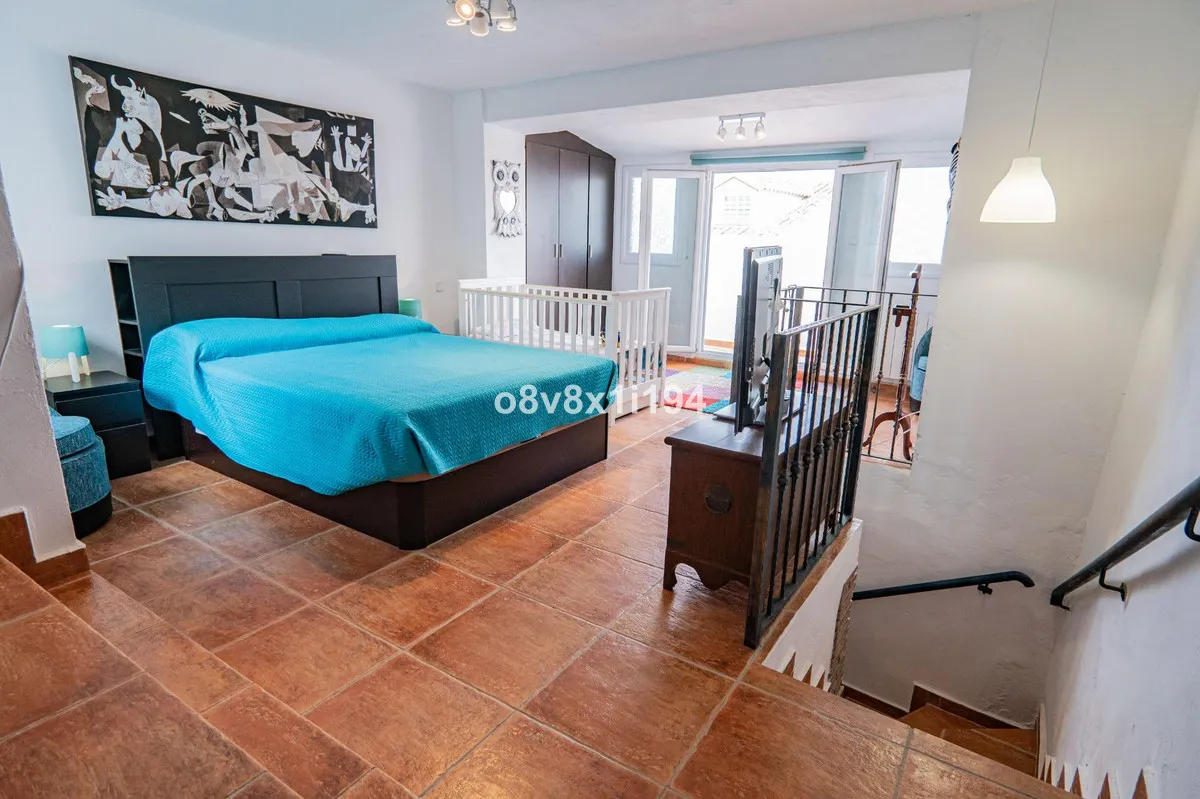 3e8f4928-89ae-4b94-9e4a-182219ef0291