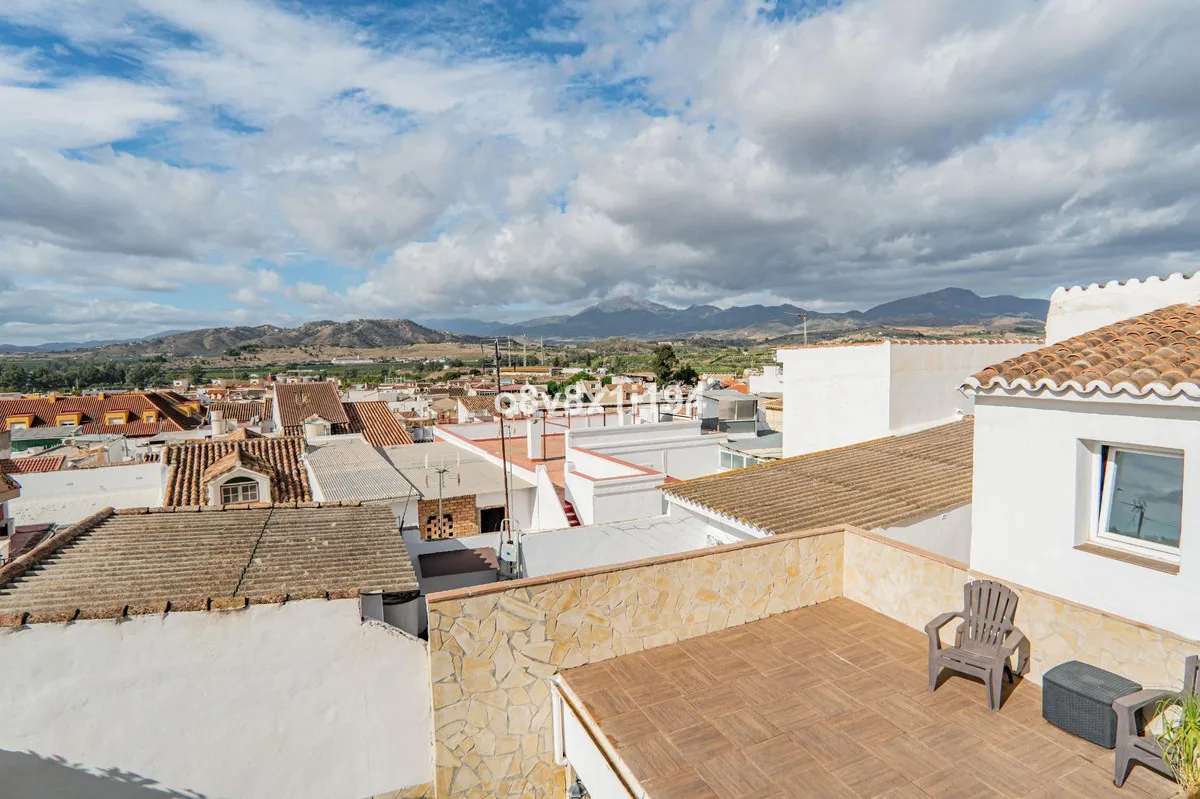 57c3e773-58a8-4b63-b5c2-0717a10f54a0