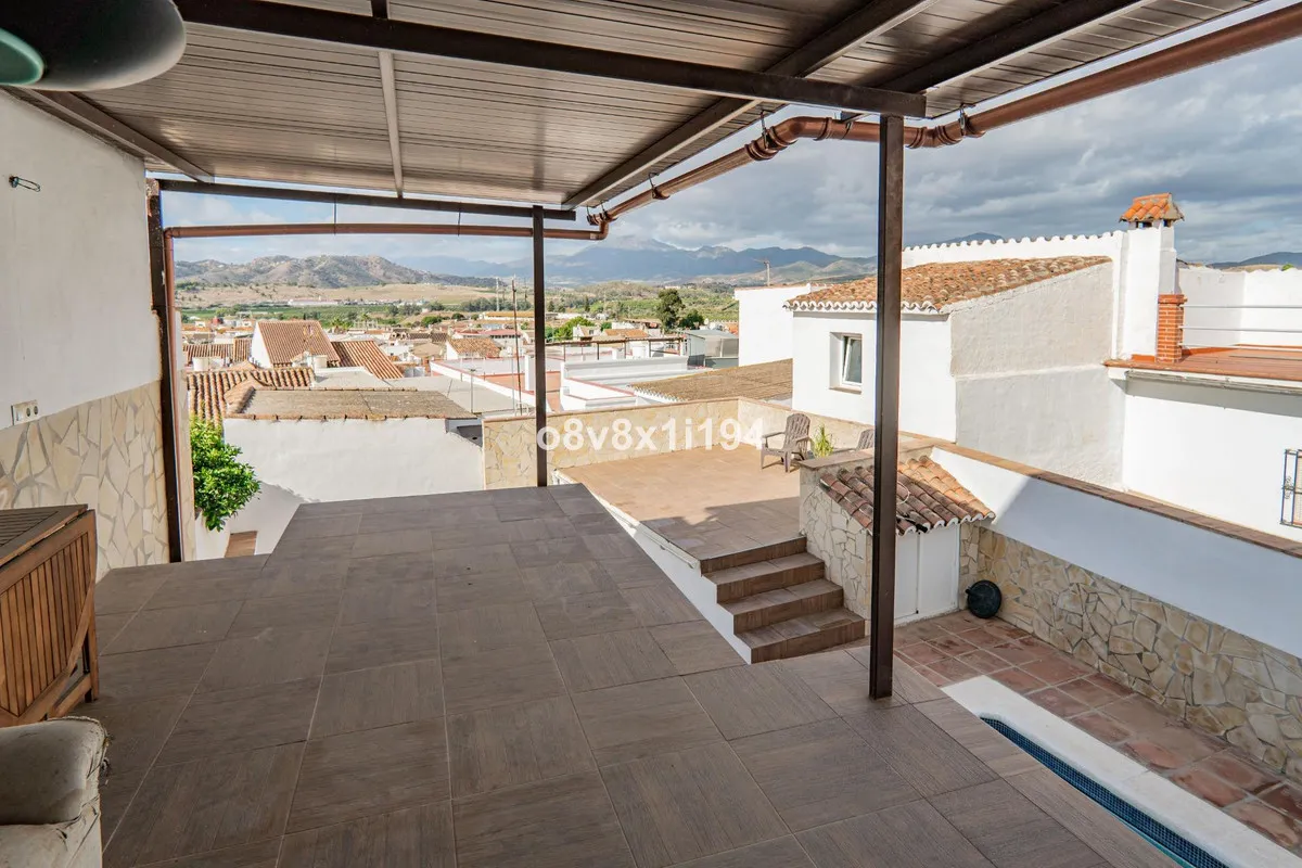 ab6066c5-ef4b-48a9-874c-832207b79903