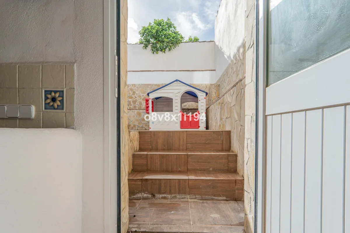 b13e691a-b3b6-4ef3-ba49-660e28333c8c