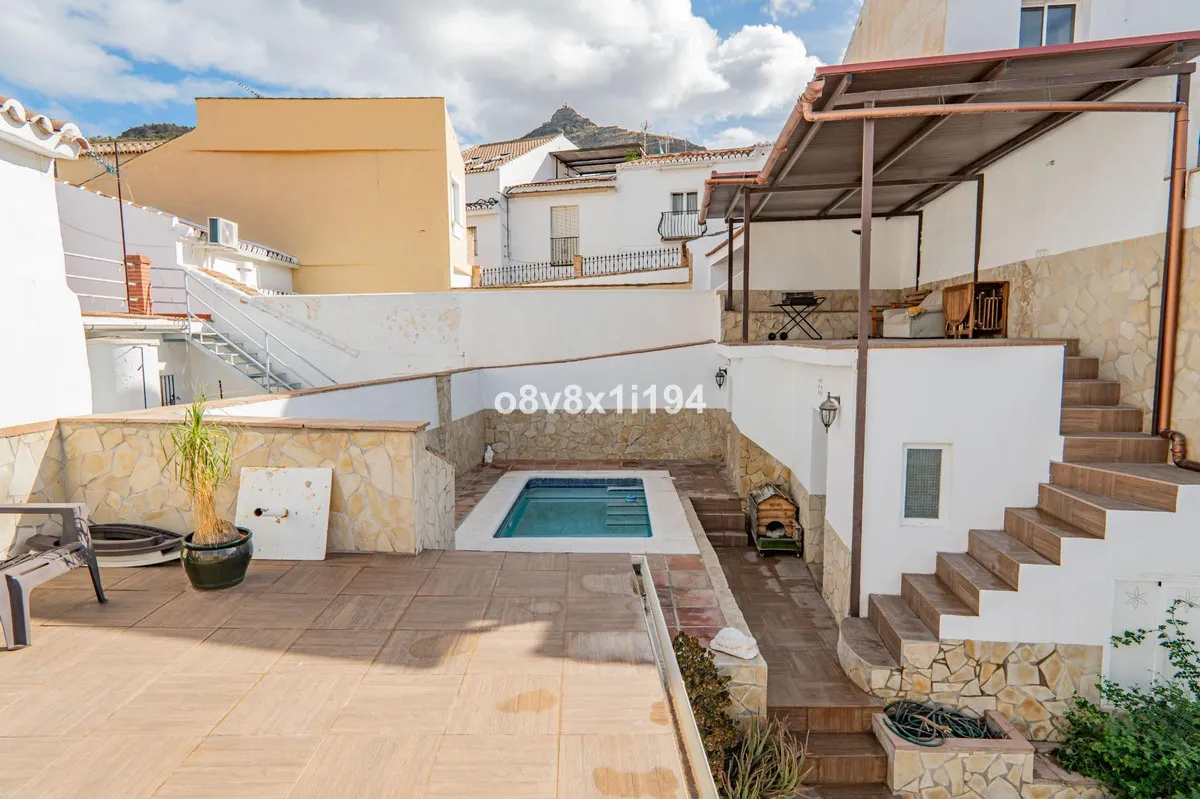 bbff1f80-643f-4fce-a9e0-ce6a95382cf4