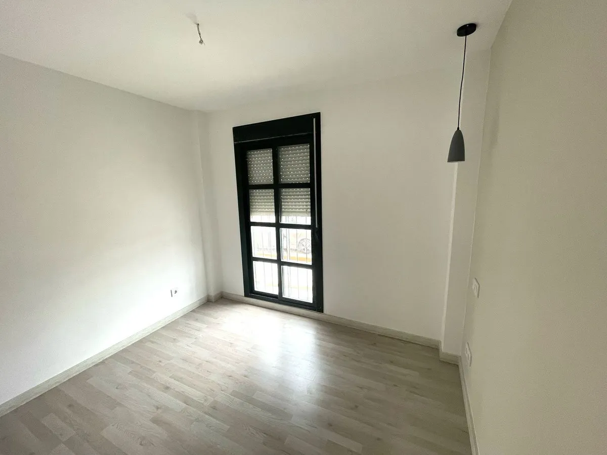 2a584000-dd93-4b54-a69b-5a6a8220c7de