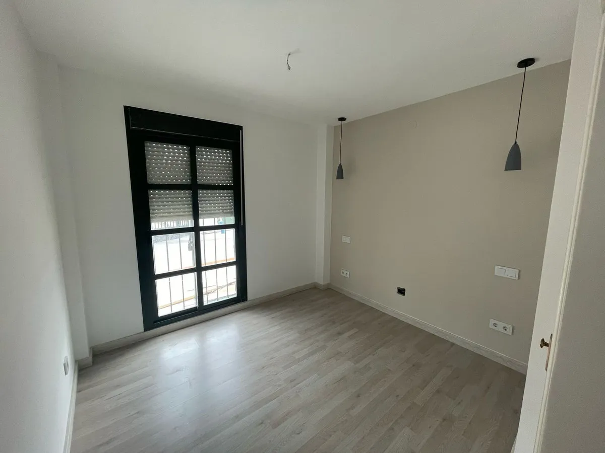 38b08600-fca6-4637-898c-1281de028af1