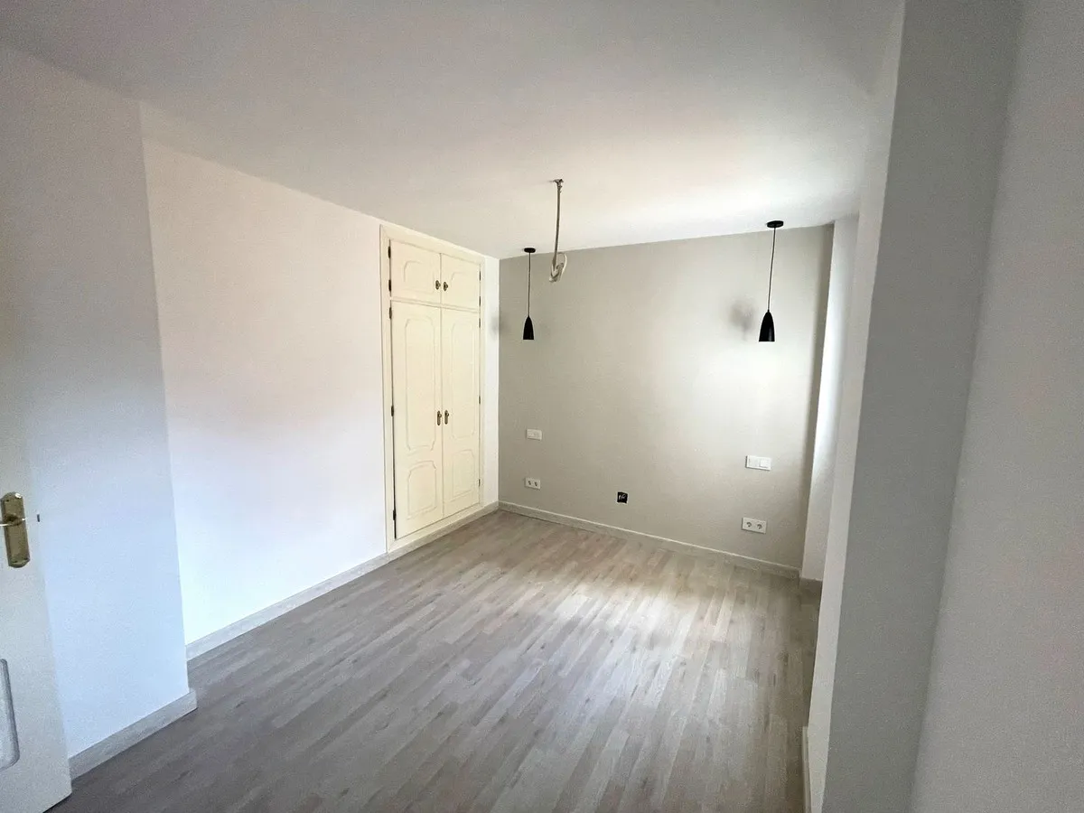 a80594b9-a6bf-453d-95b0-685c698c1ff4