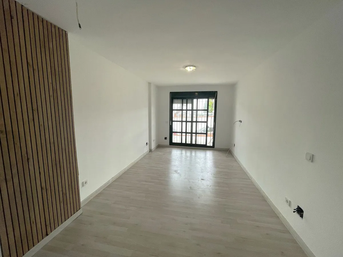 d310d1f4-b64c-4305-9924-41c1e1c9b00f