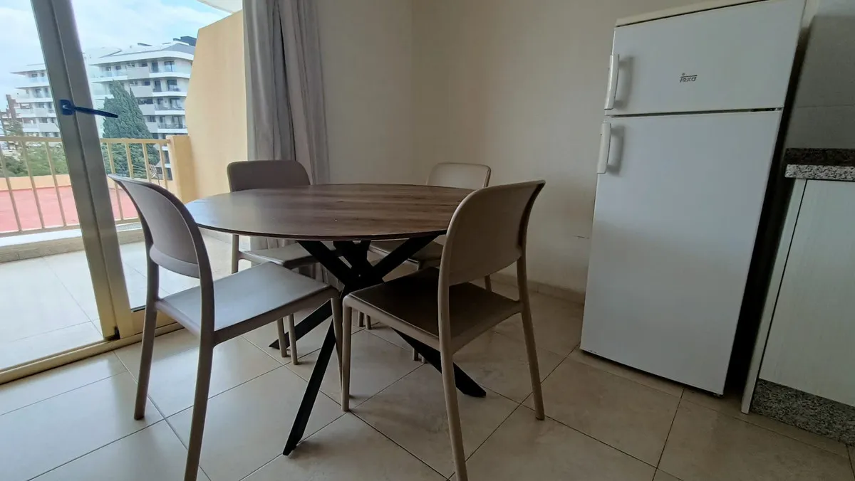 99880013-9173-413b-8b75-2c547478e606