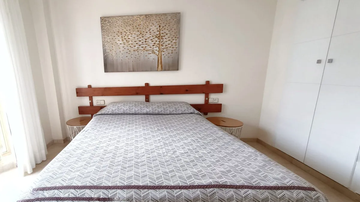 f5e62d80-f3e3-4a3b-8c34-18f780467a0a