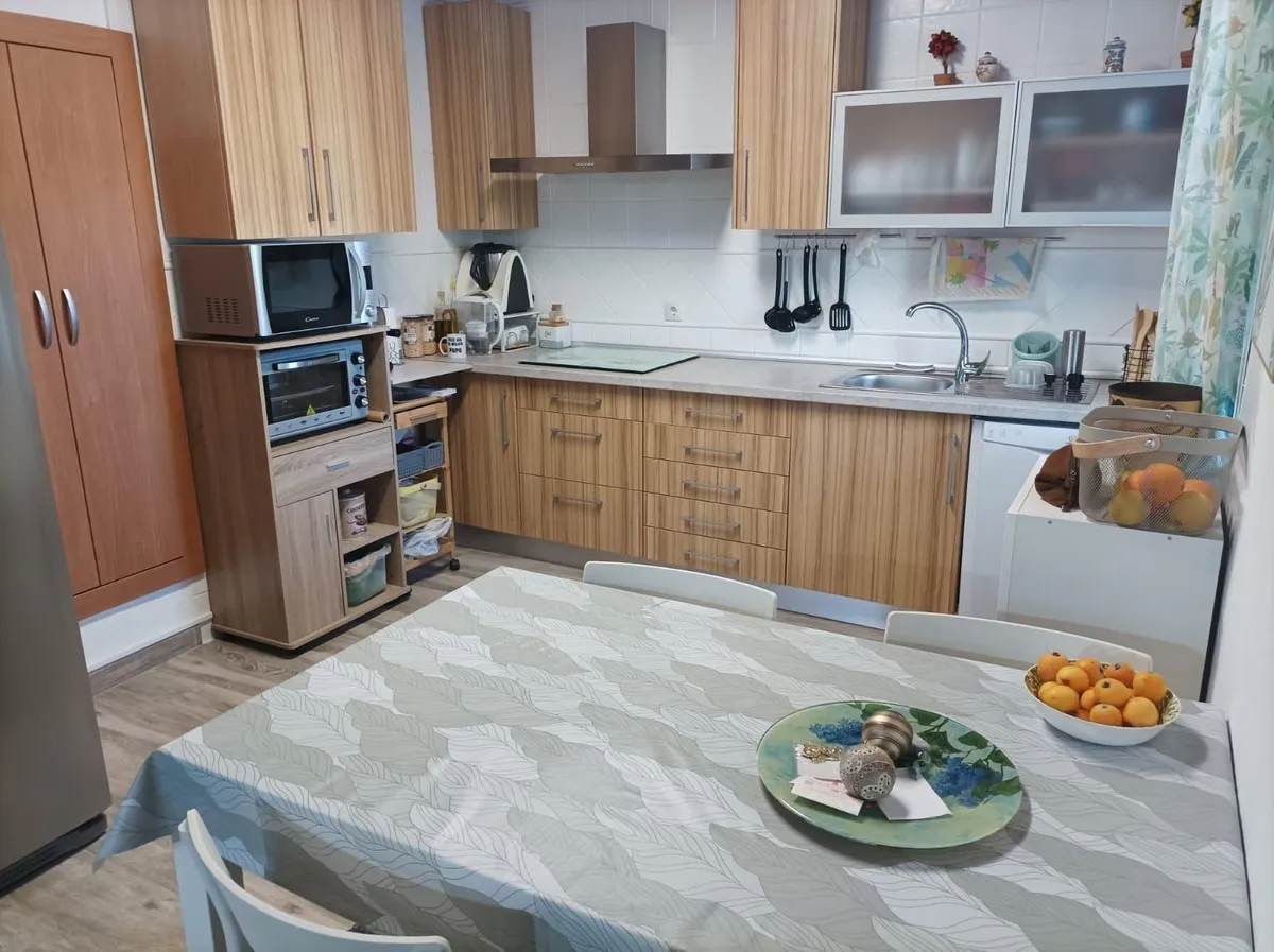 137350e7-e8af-4f01-8138-4c48b0e5045b