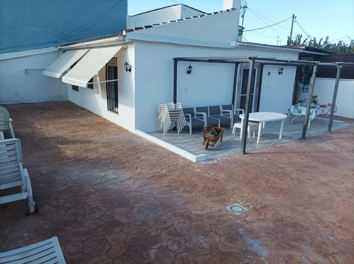 215d2617-3715-4e52-a806-144361966a61