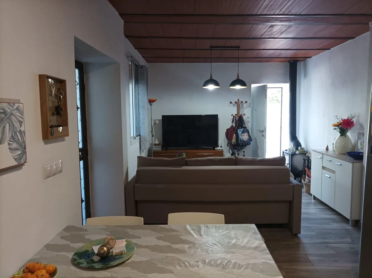 9dd4ab7a-6f9d-4d5c-b21a-3b87796c9d8b