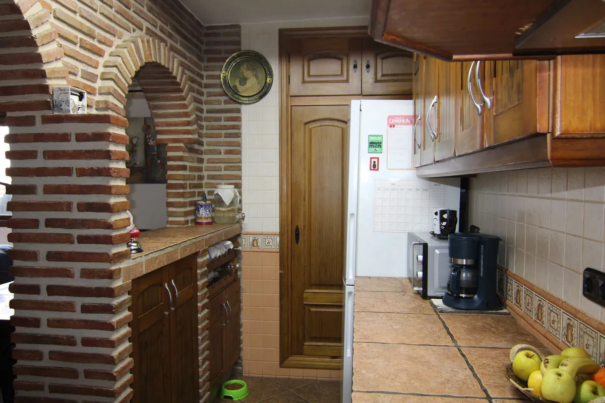 4f1b0929-dfd1-47b8-8a1f-c6af79dab80b