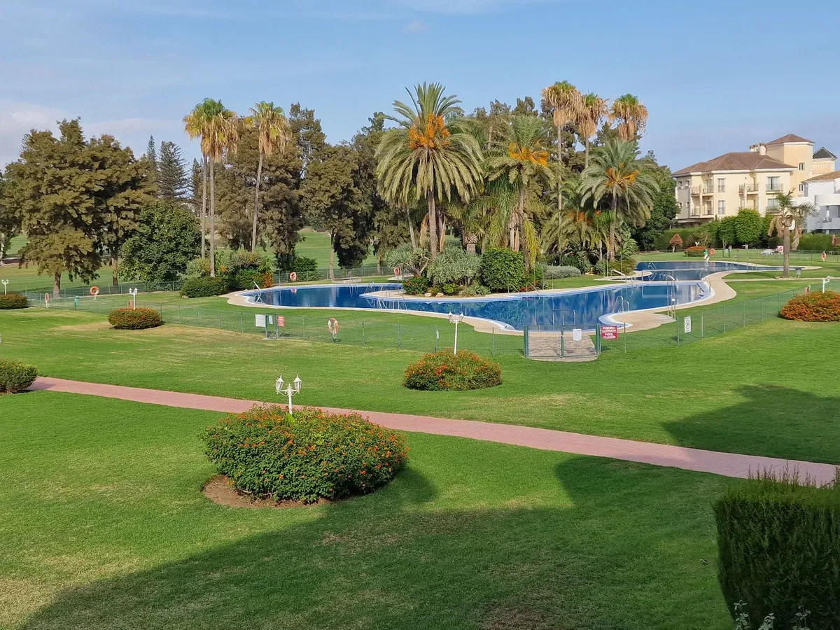 fb348e91-5d00-4daa-b115-7e2f53bef273