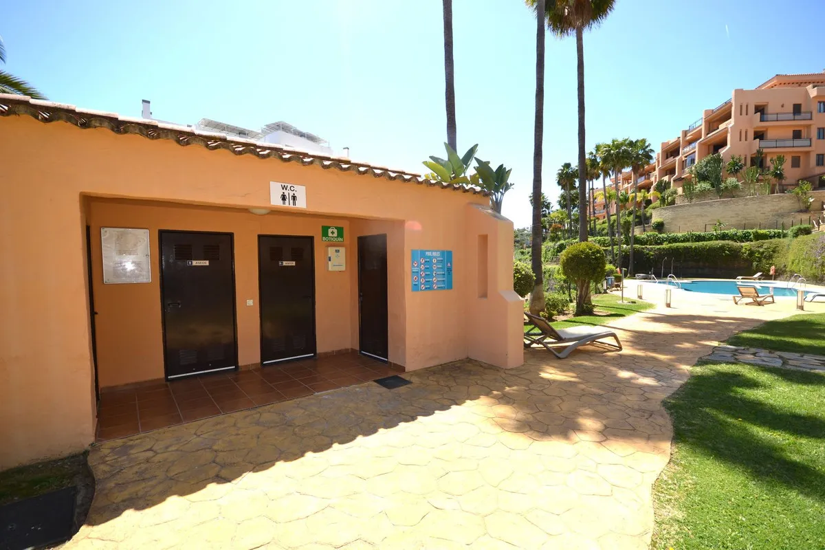 95592653-8a0c-416e-802b-468b29c2ea62