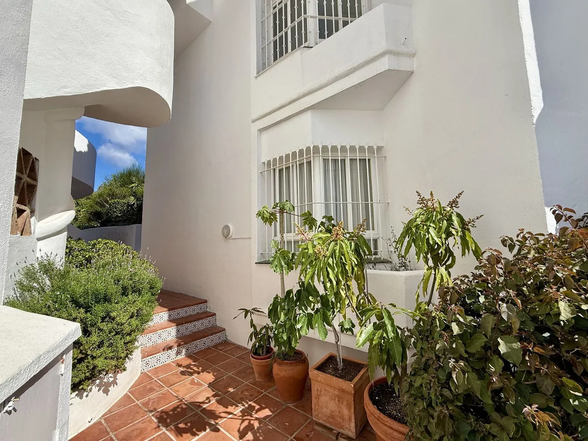 1280a45c-4825-4a30-b708-244e89bca36f