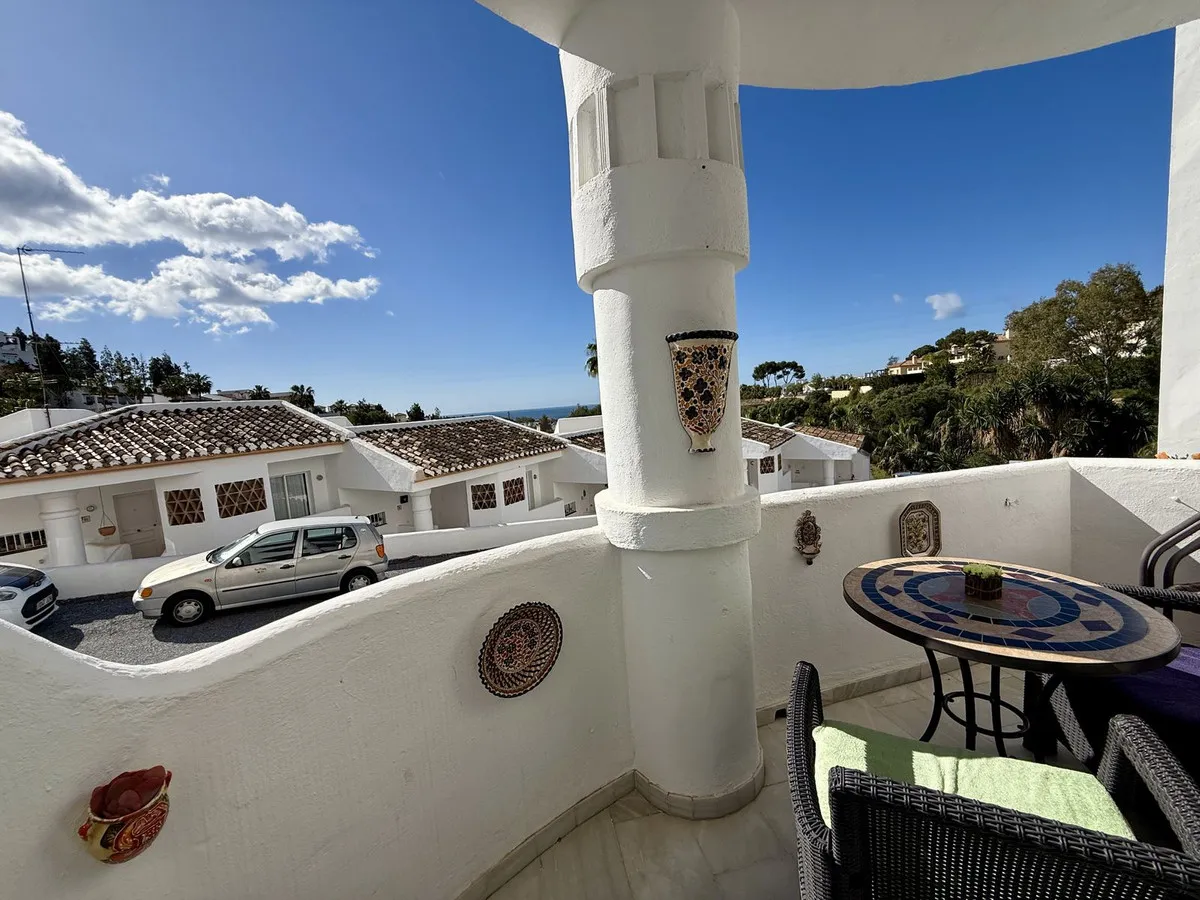 e1146dbd-749b-4d70-a1d2-22584228cc07