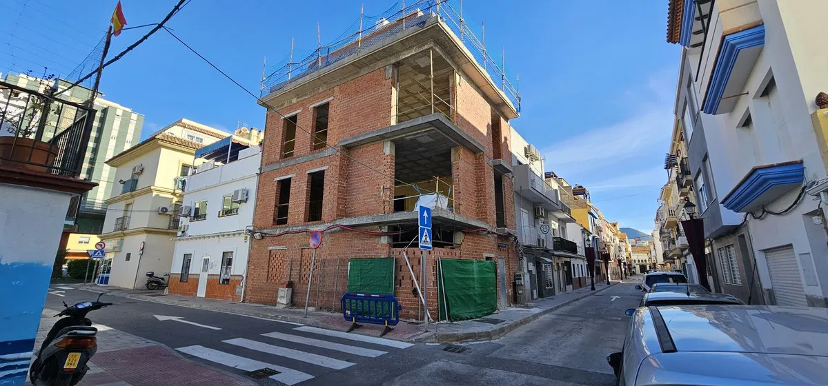 6e405c7a-143d-4096-898d-580533dc4d2d