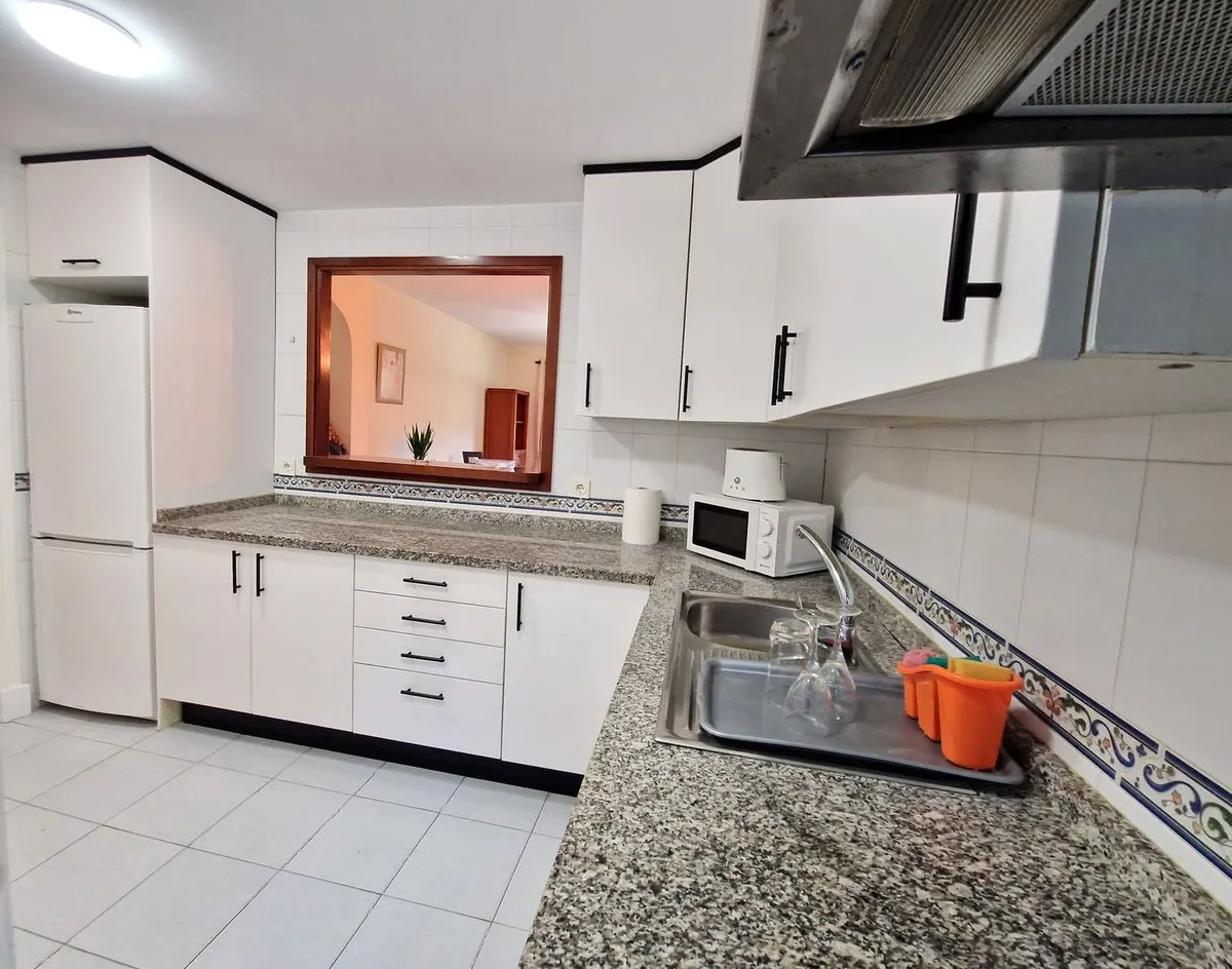 82e6e24e-bc2c-4317-a044-2aea3138f4ab