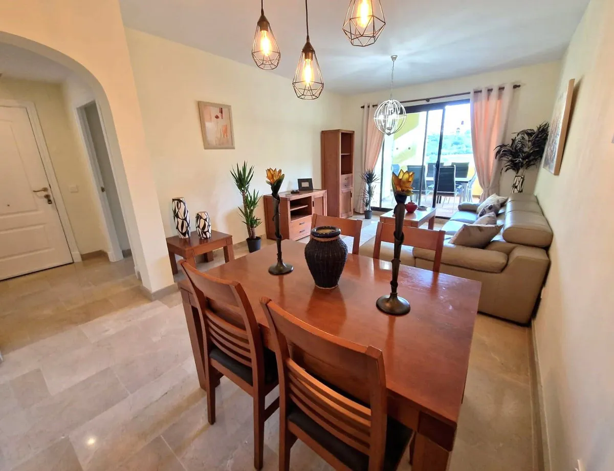 c3649dcc-84f7-4177-bc50-ba0c102d0939