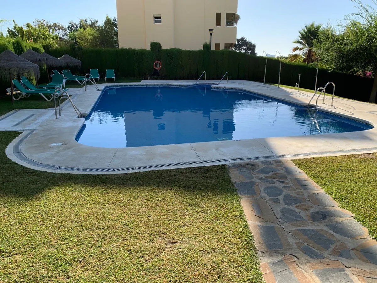 94840758-dba3-4b7b-8474-012130225df8