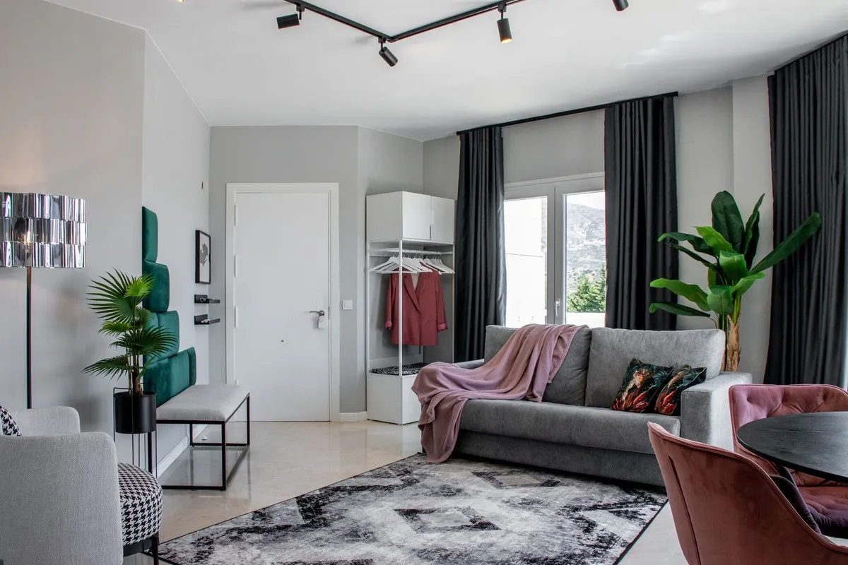 ec9f7c5c-6301-4c5a-af0c-7bfb9b411cbd