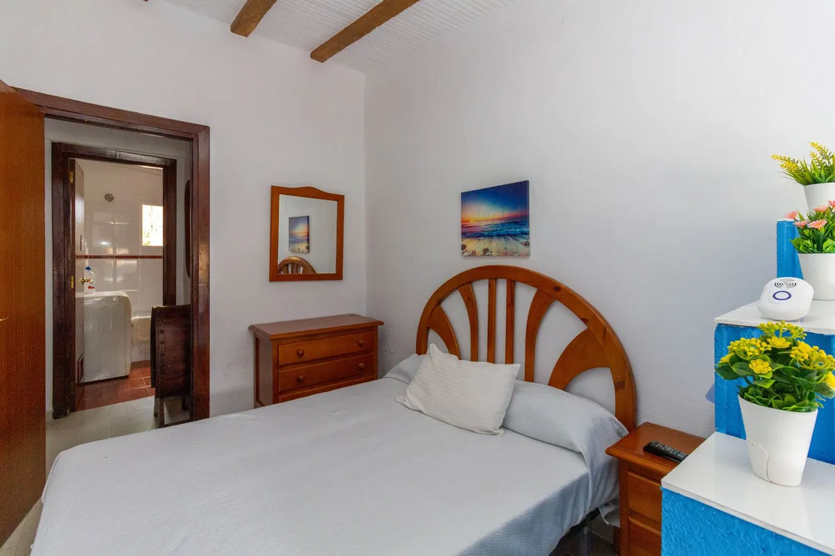 1a283b09-def0-48a1-9ebb-5da078f4e1f9