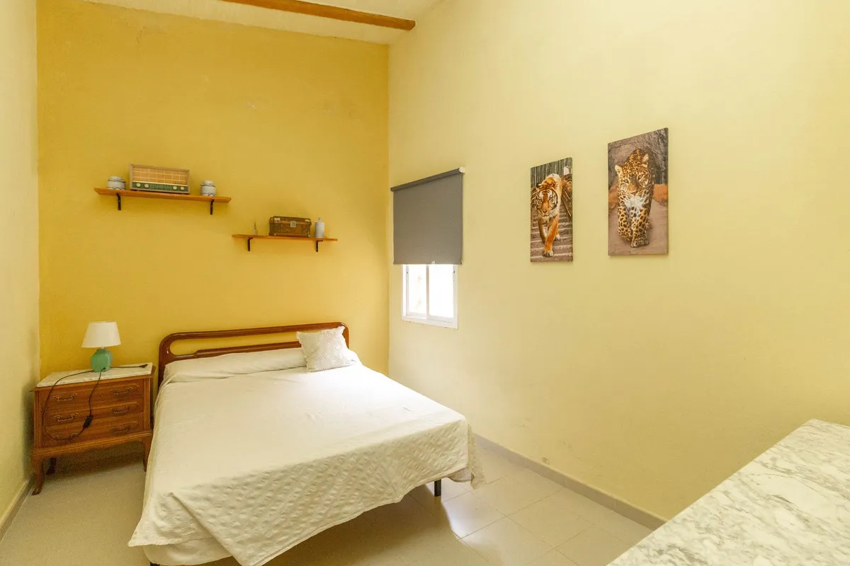 1a5a25dc-8a61-4a21-8a8b-e8f4d527d44d