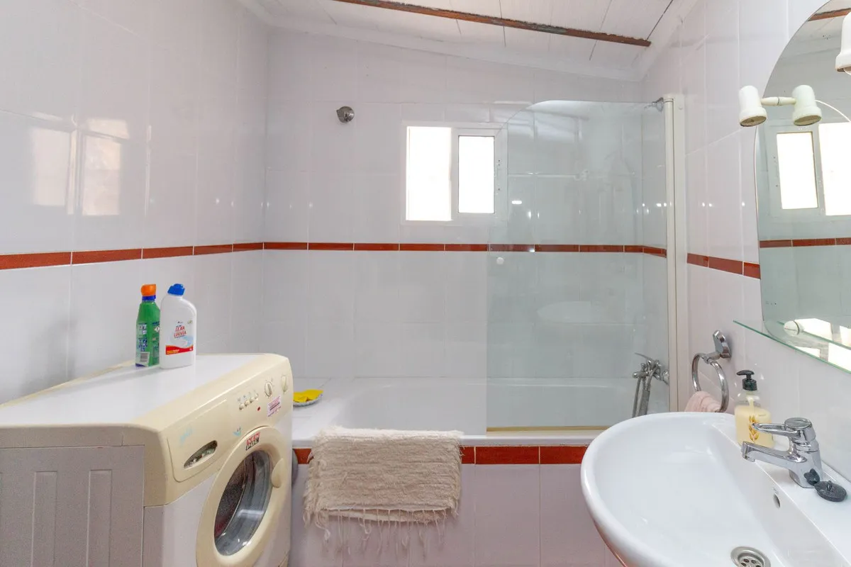 76d6d502-df87-4da1-82fb-83fdee1cbca9