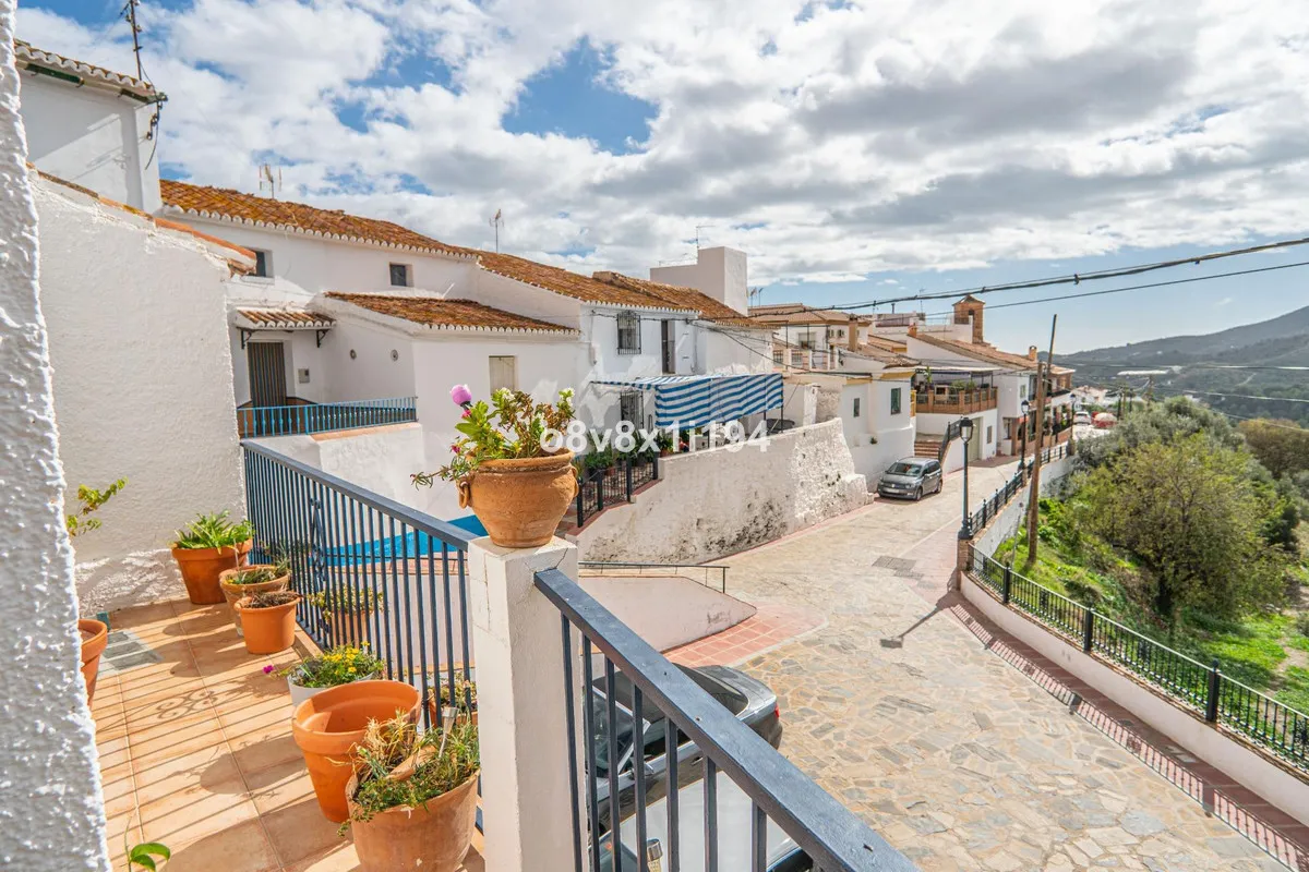 358084f4-879a-48c0-8699-6ac83d6842d3