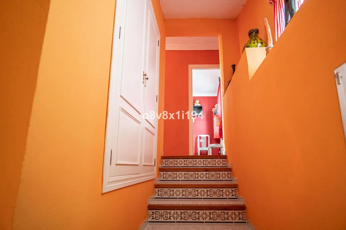 49ddb5a3-e561-4f8c-b0cf-871936d00568