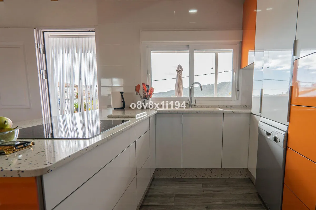 78b42652-4da1-4530-8eef-6b635e49a105