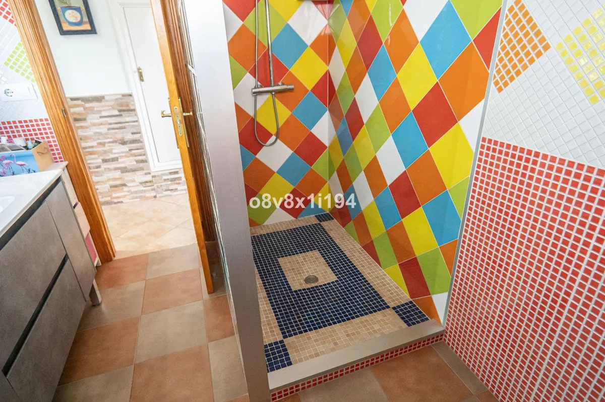 fe5ae4e0-c7ee-4923-903b-4223072d86be