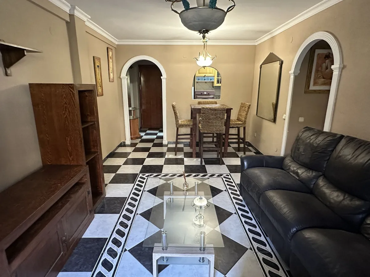 e7b2aad3-70e8-4686-b320-111b185f08ff