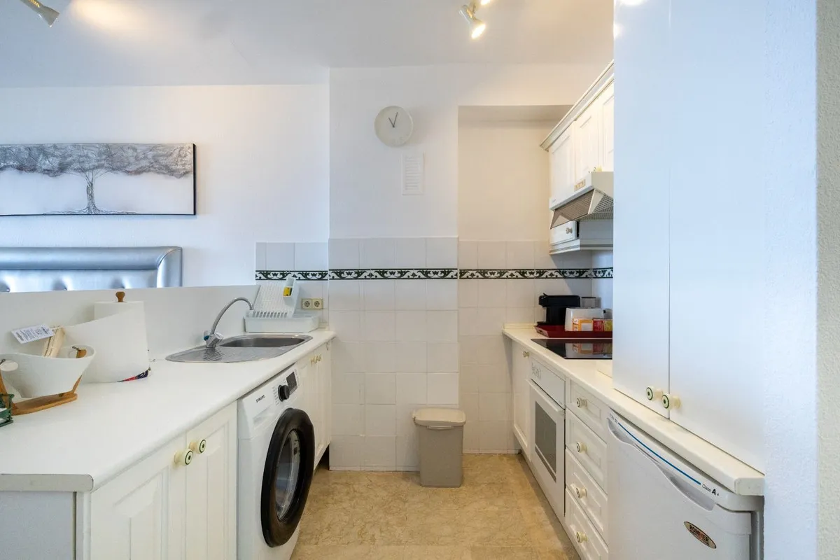 1638439f-253a-4dad-9dc7-1739c7eba66a