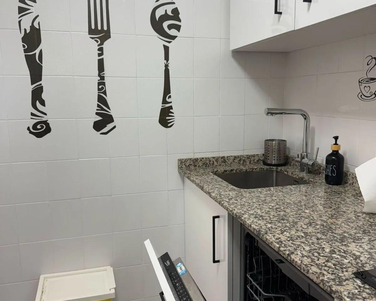 24c6f2ff-97bb-4826-b273-668e2a29bd24