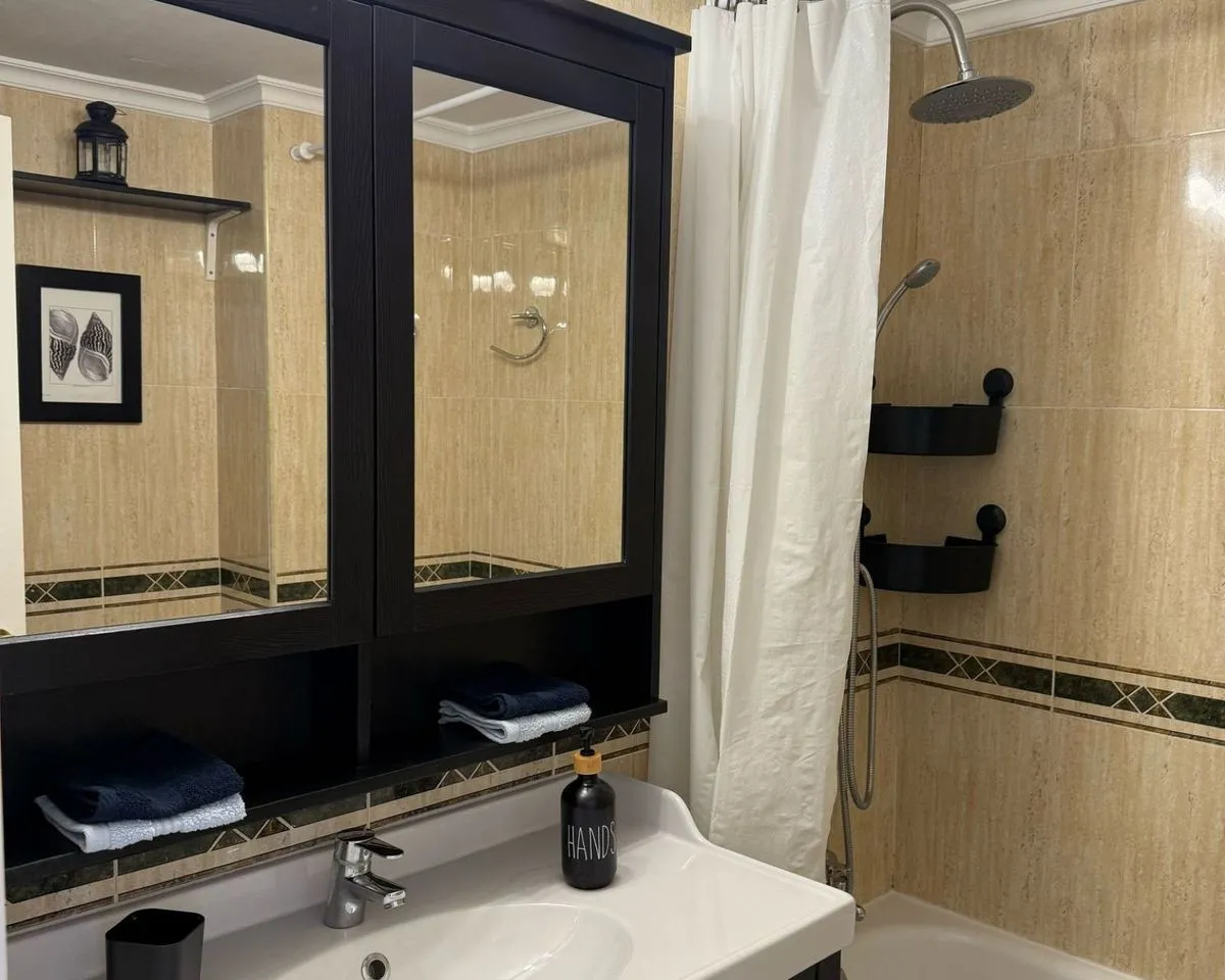 45462753-11e2-4904-ba26-a6f1ae2766c8