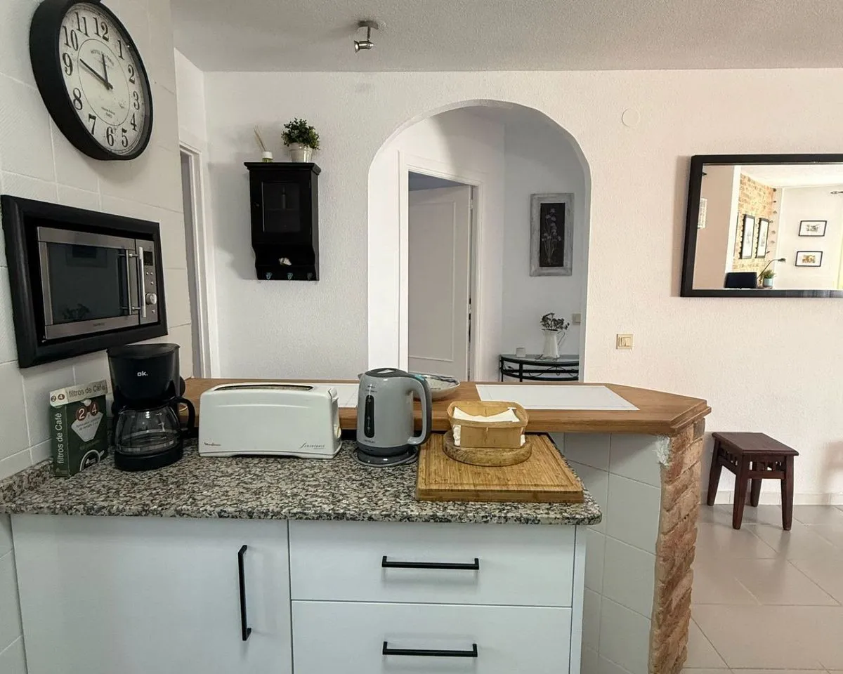 84a54833-e0a9-4943-bce4-aecd5a90426f