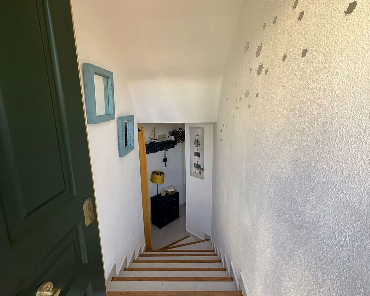 a32945fd-03c9-40b5-85d6-4fbe27114d6c