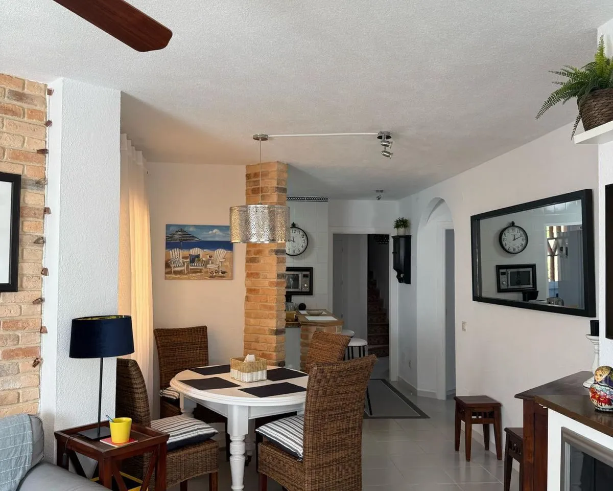 cb52e580-2eeb-4a9f-befc-bdf94c0dbec9