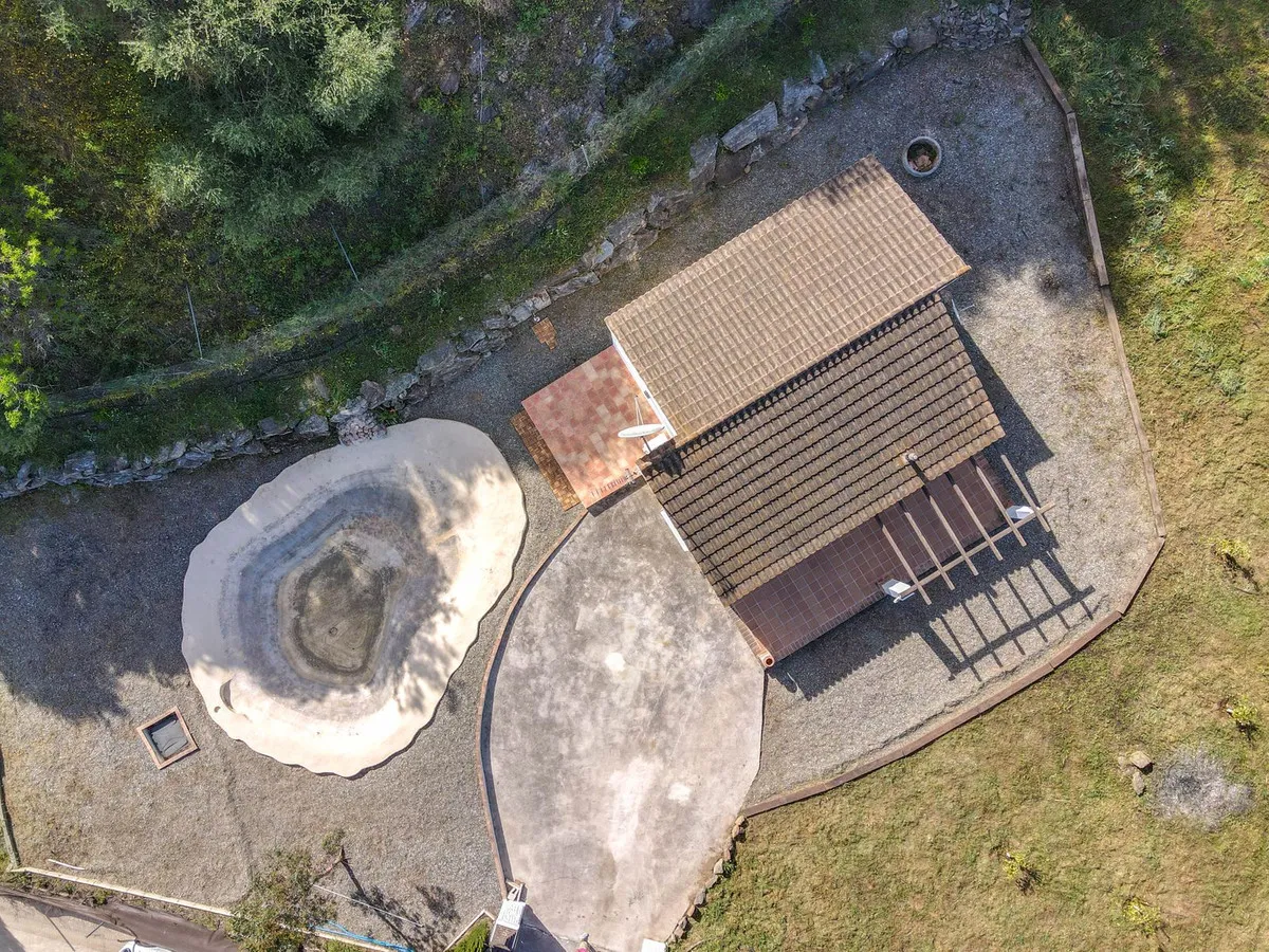 f691f02e-3aff-4c36-befb-4cedbc0527b3