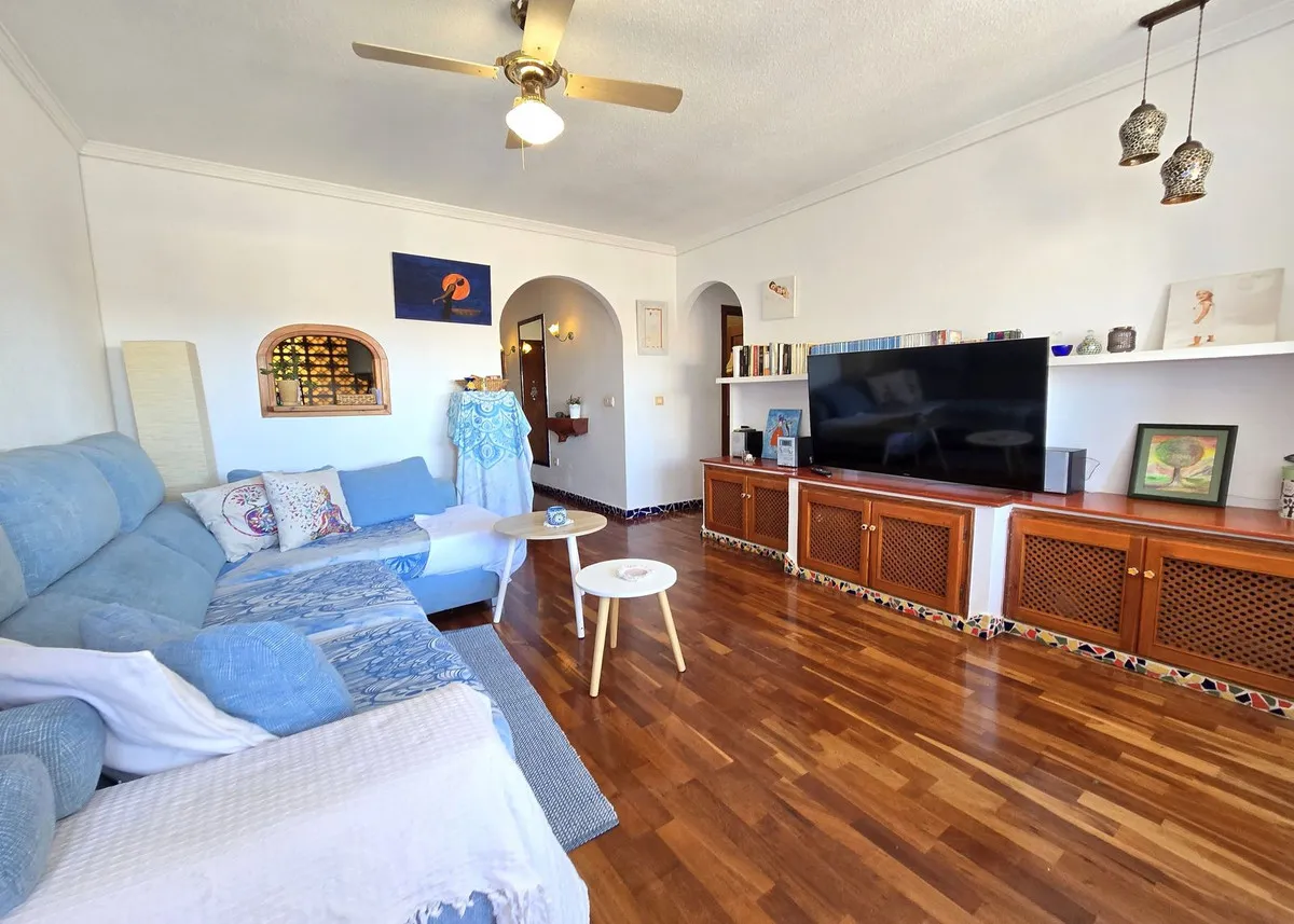 8df359fb-c794-4f49-b22a-d277179eb7d6