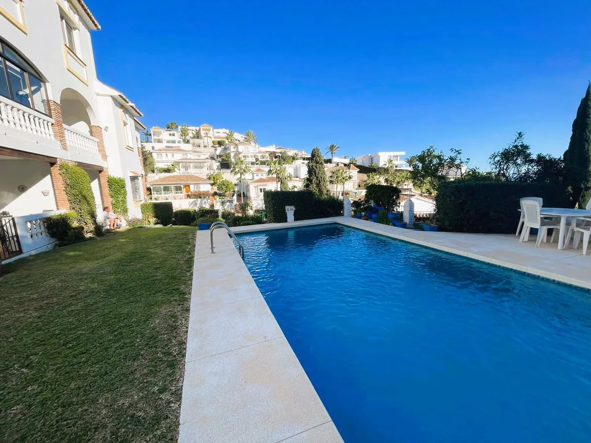 ae5fdeac-6255-43c6-97e9-c4b2eab053fd