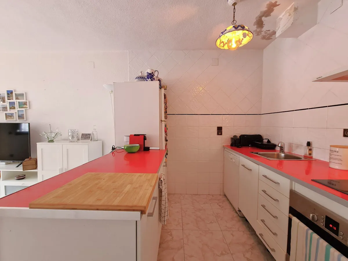 0f2f4bf9-f3f4-4b24-88fa-e4270fd13c71