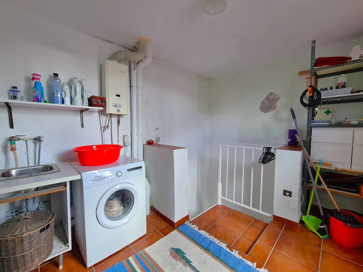 61414049-f272-4796-a797-f2ace1948009