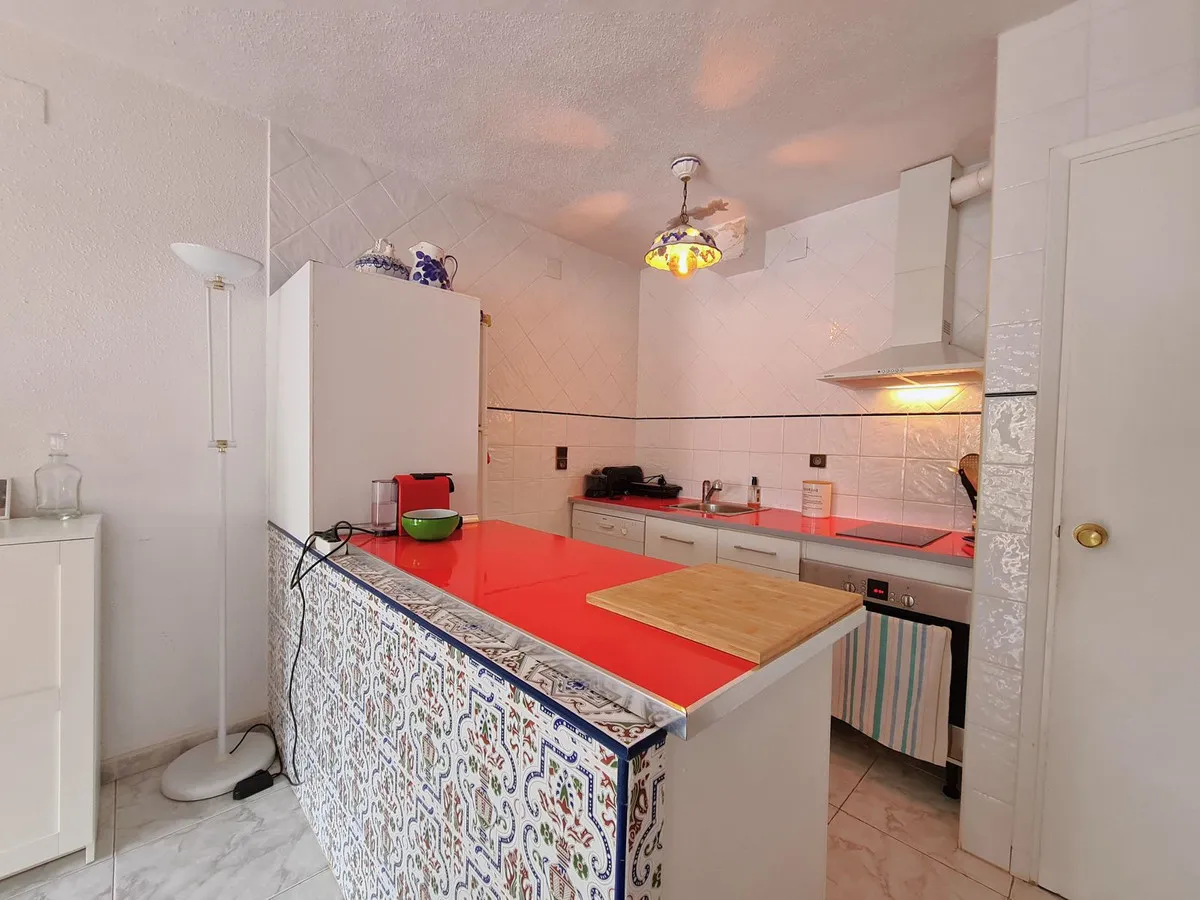 b6d253d4-319f-4e2b-b16f-5215c2aaa3bf