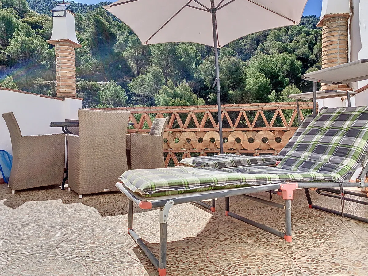 bf9ec602-b69c-4ee7-990f-5e4296234bf9