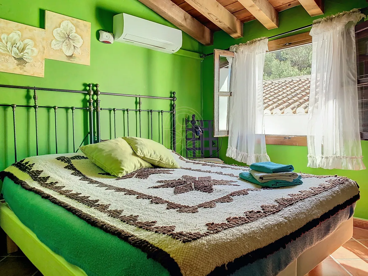 e0b8da7d-594d-4f89-92ba-b0b86721fba1