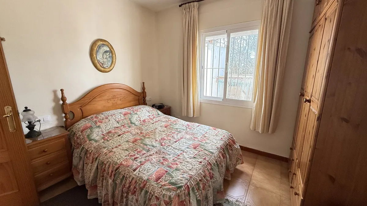 5e4c1fe8-6275-4c8a-9116-ad193a2f8fd9