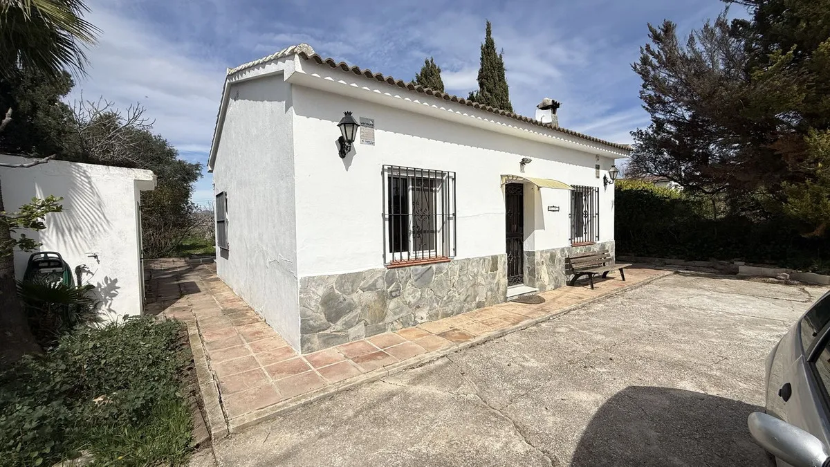 6dd70f9b-4a0d-4cf4-a6d0-c3a478908a16