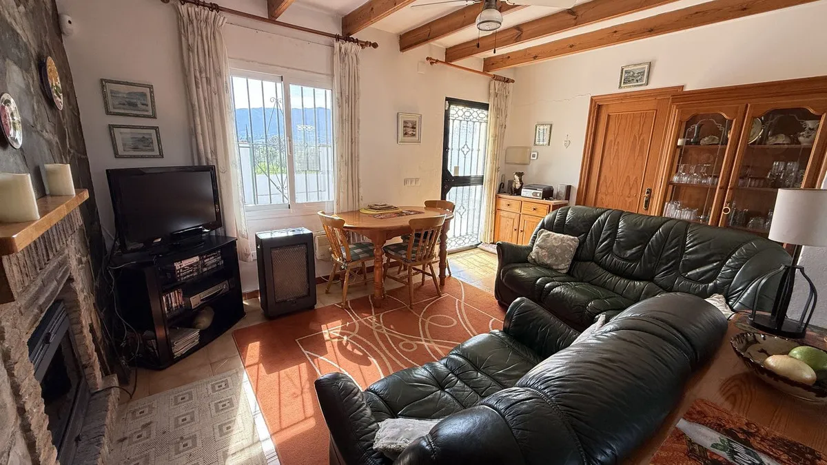 a18a9c0a-d921-4477-8af1-61aa55614880