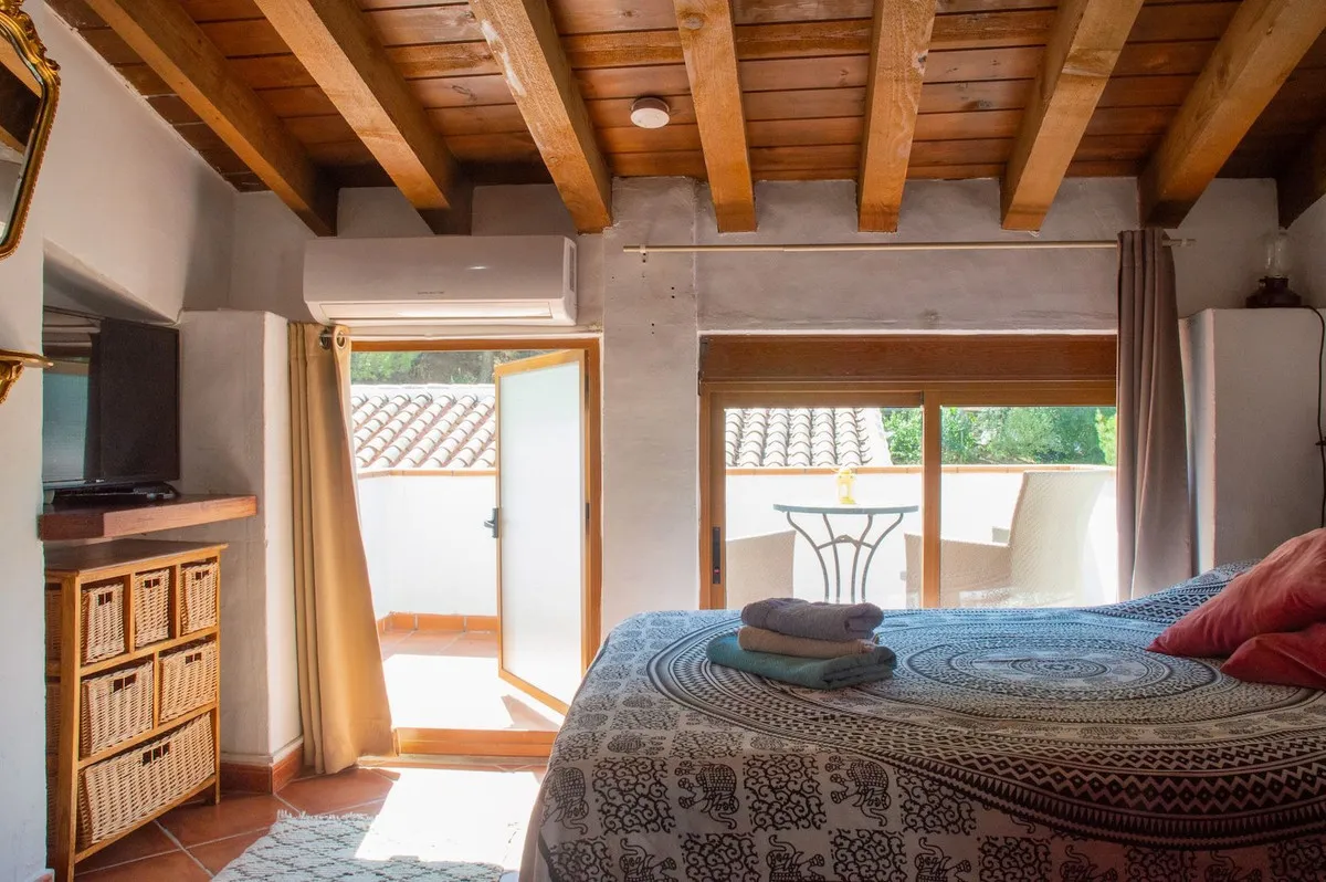 d38380a1-c498-4b89-afaa-ccb883e4c1ad